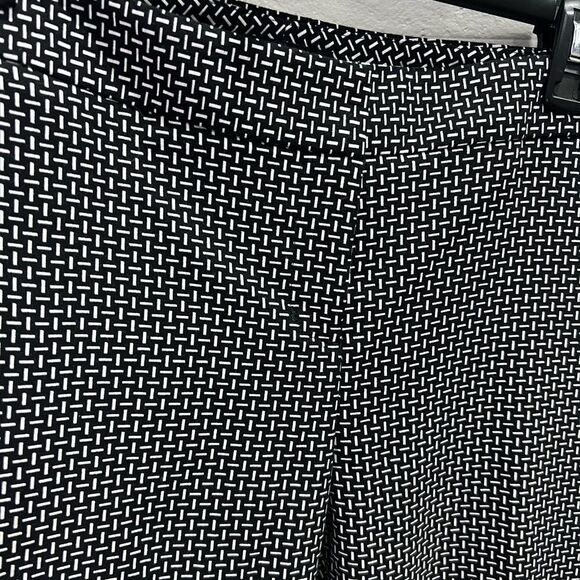 Express Columnist Mid Rise Ankle Pant Black and White Geometric Size 8 - Picture 8 of 15